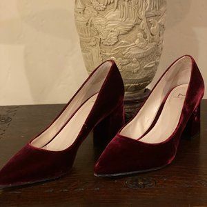 Marc Fisher LTD  ZALA BLOCK HEEL POINTY TOE PUMP